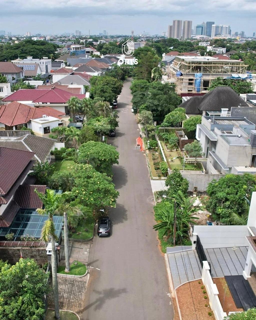 Premium Area, Lingkungan Elit, Row Jalan Lebar - foto 5