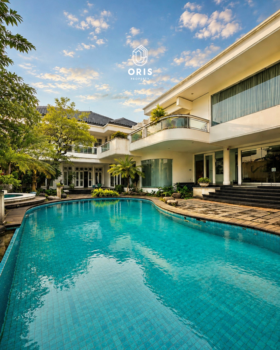 Luxurious Modern Row Jalan Lebar di Bukit Cinere Indah - foto utama
