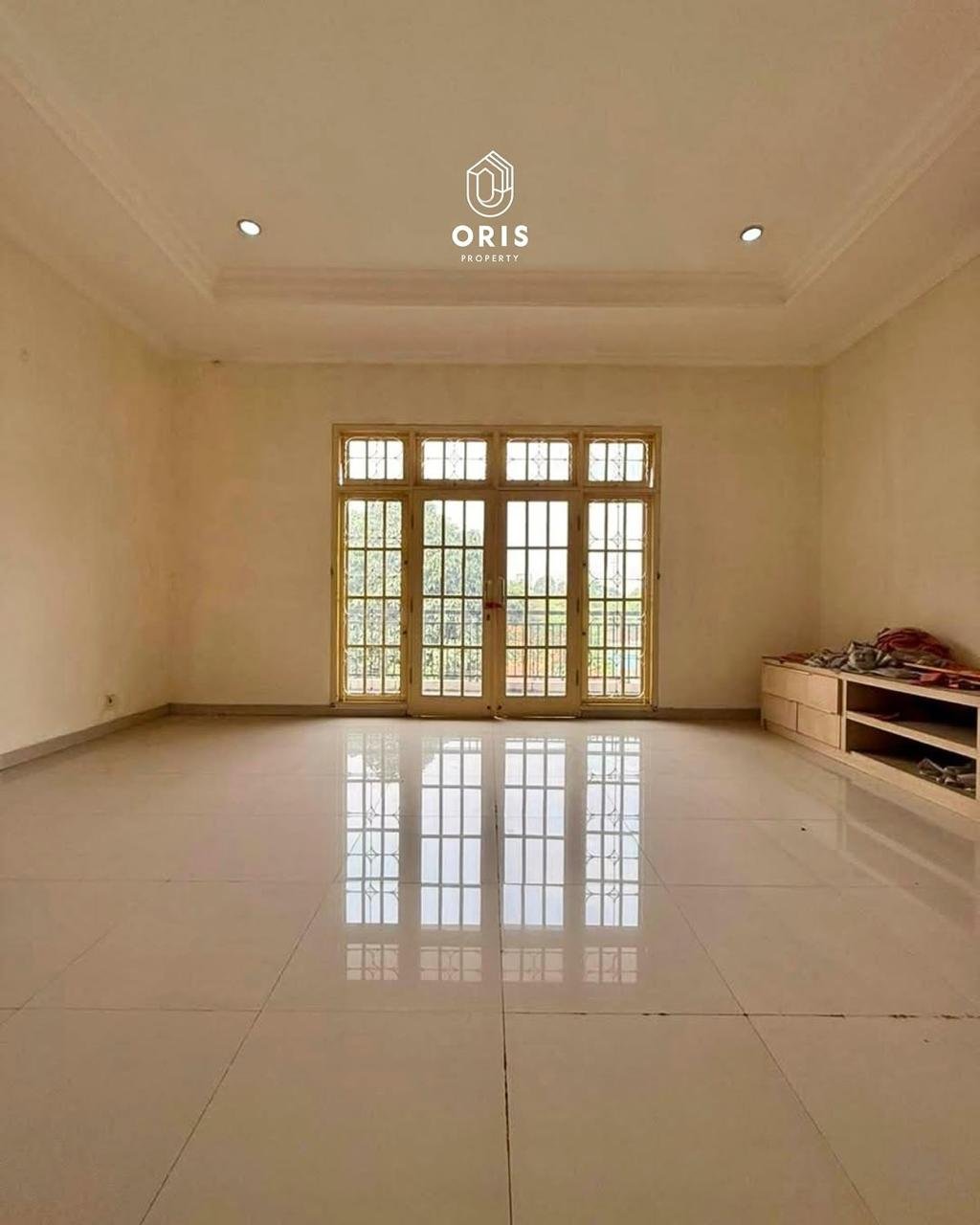 Row Jalan Lebar, Halaman Luas & Hadap Timur - foto 8