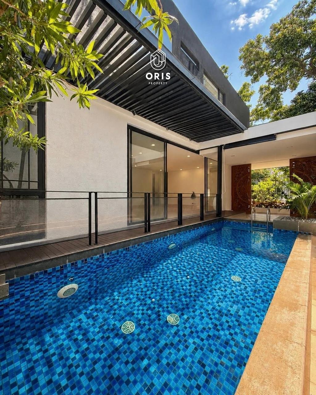 Luxury Modern Exclusive Area, Unfurnished - foto 2