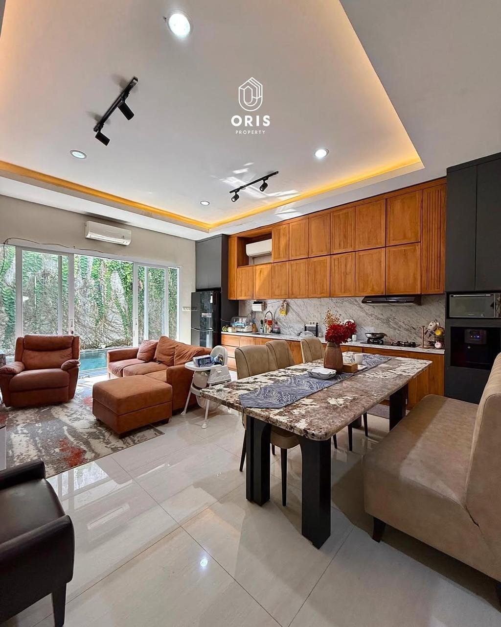 Modern Minimalist 3,5 Lantai Fully Furnished - foto 4