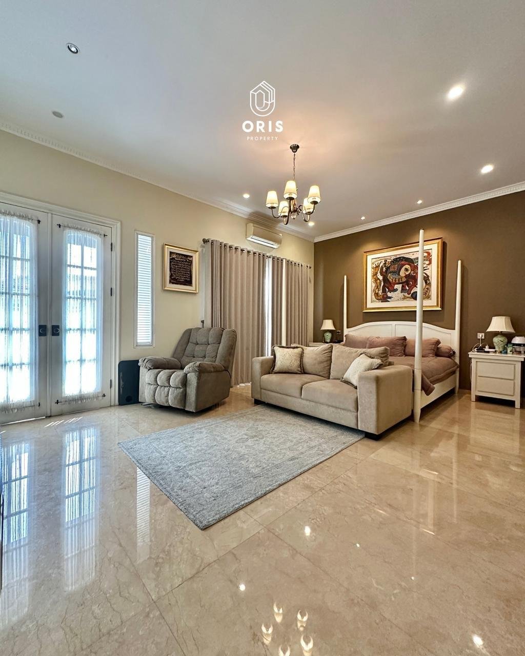 Luxury Modern Classic Semi Furnished, Row Jalan Lebar - foto 8