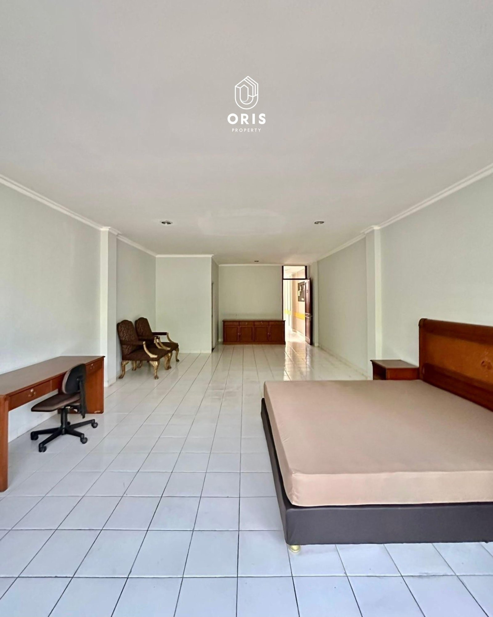 Ruko 5 Gandeng + Tanah, Lokasi Strategis - foto 6