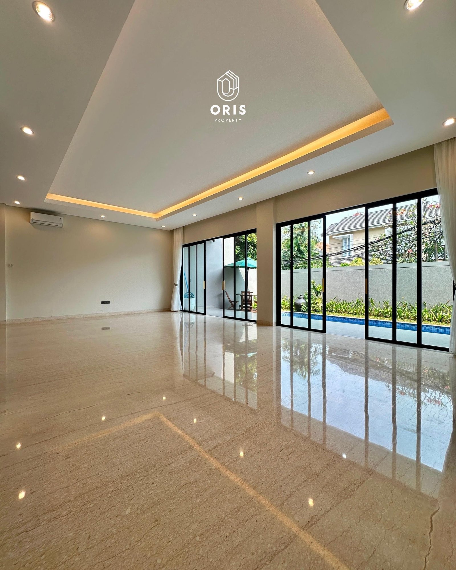 Brand New Siap Huni Semi Furnished, Hadap Utara - foto 3