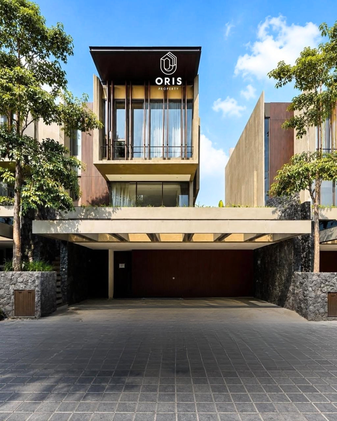 Modern Tropical Townhouse Siap Huni, Semi Furnished - foto utama