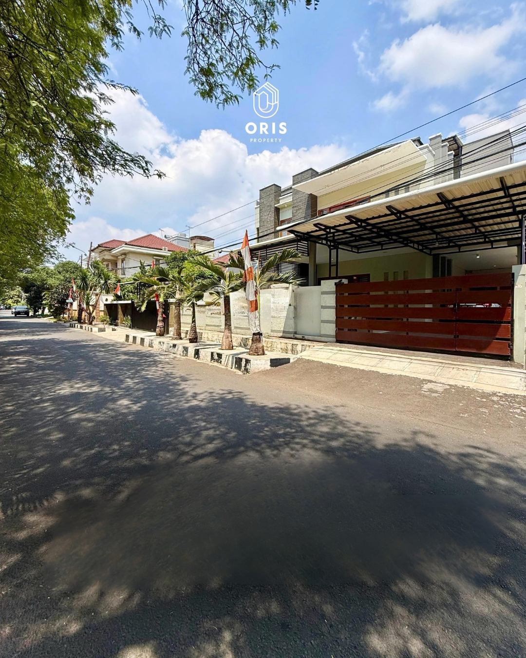 Modern Minimalist Siap Huni, Semi Furnished, Posisi Hoek - foto utama
