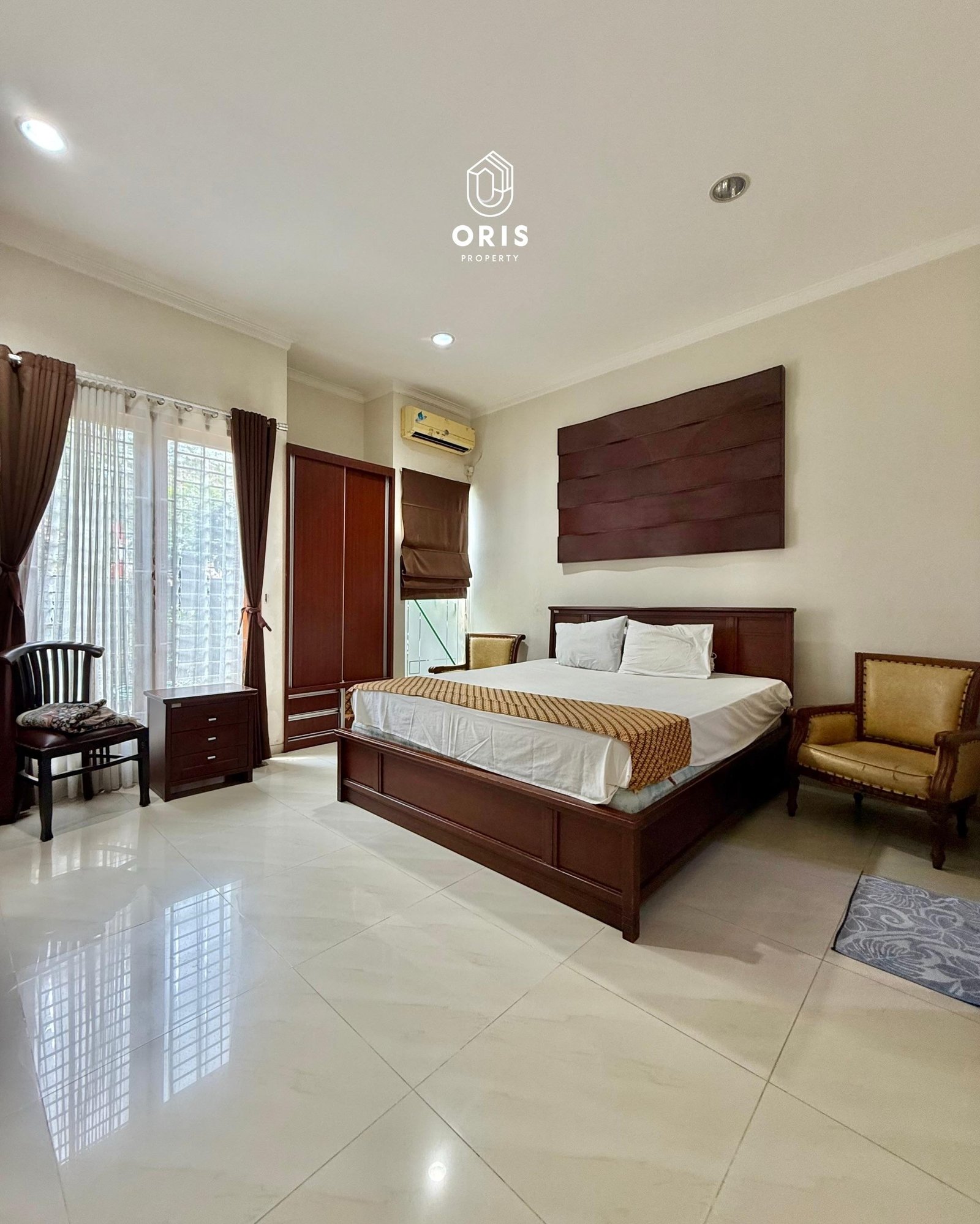Modern Minimalist Siap Huni, Semi Furnished, Posisi Hoek - foto 8
