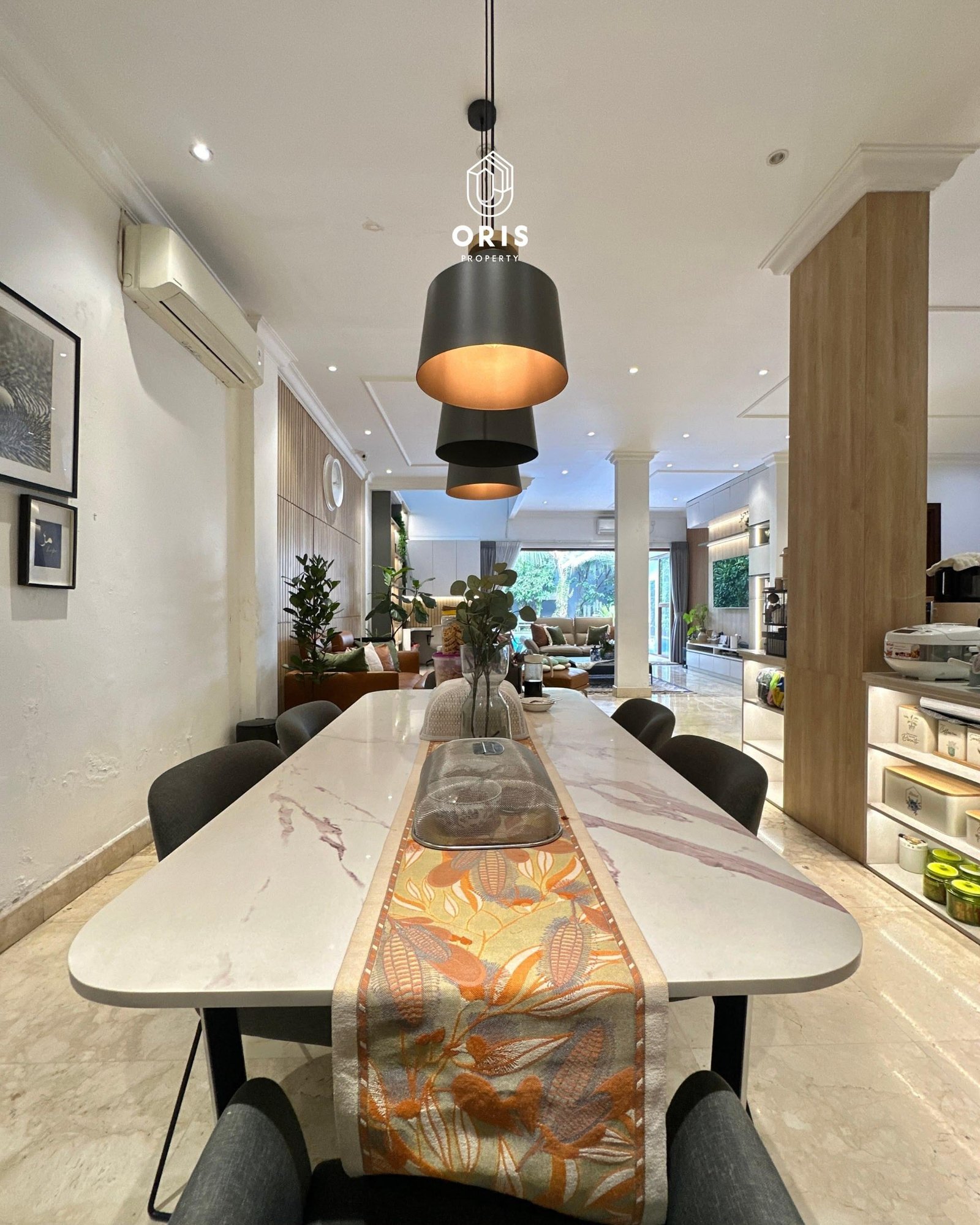 Semi Furnished, Hadap Selatan di Ampera - foto 7