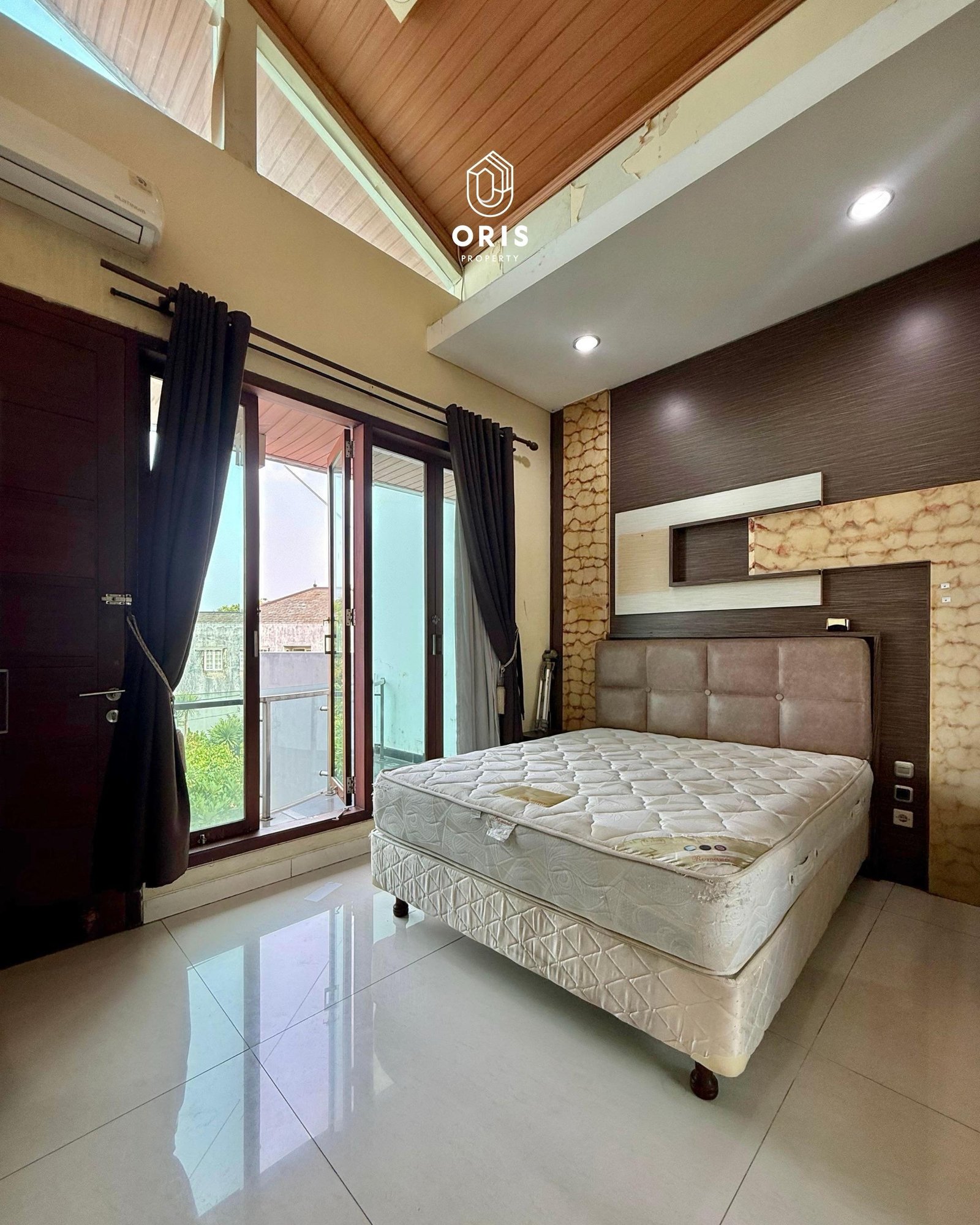 Dalam Komplek Siap Huni Semi Furnished - Kemang Pratama - foto 10