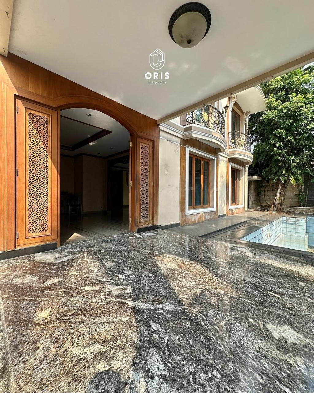 Modern Classic Siap Huni, Row Jalan Lebar - foto 2