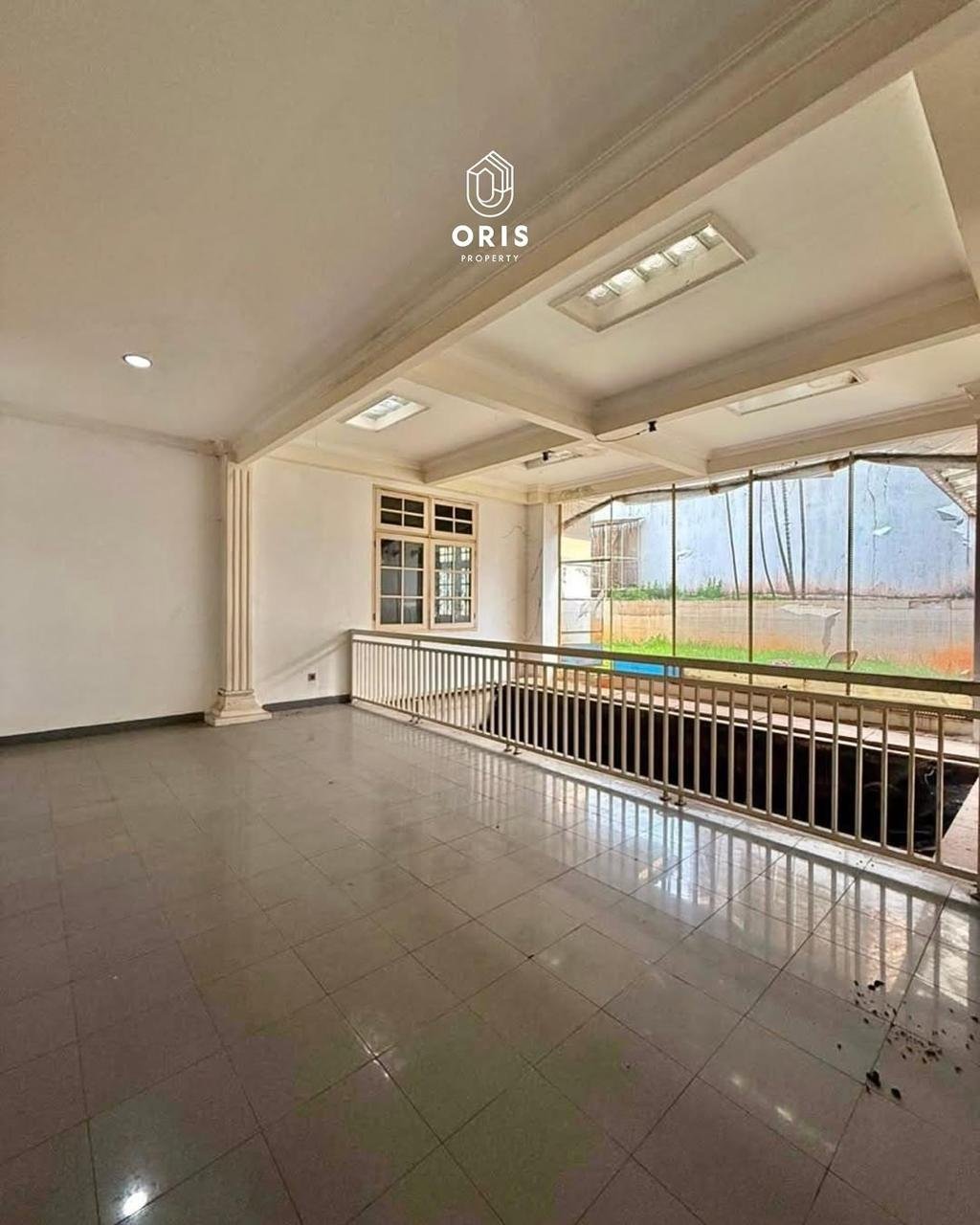 Row Jalan Lebar, Halaman Luas & Hadap Timur - foto 6