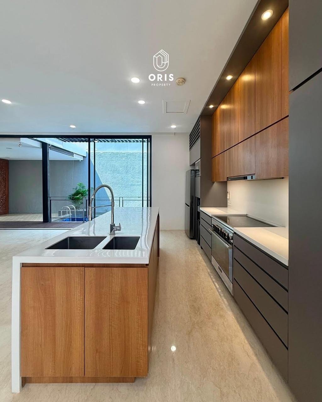 Luxury Modern Exclusive Area, Unfurnished - foto 4