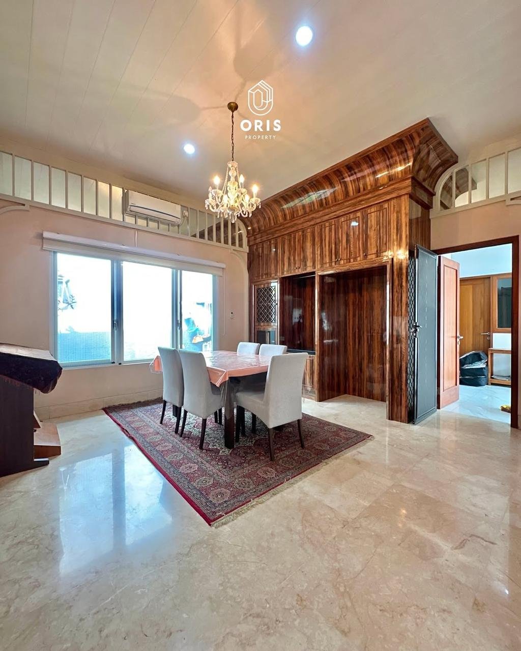 Luxury Modern Halaman Luas, Hadap Utara - foto 4