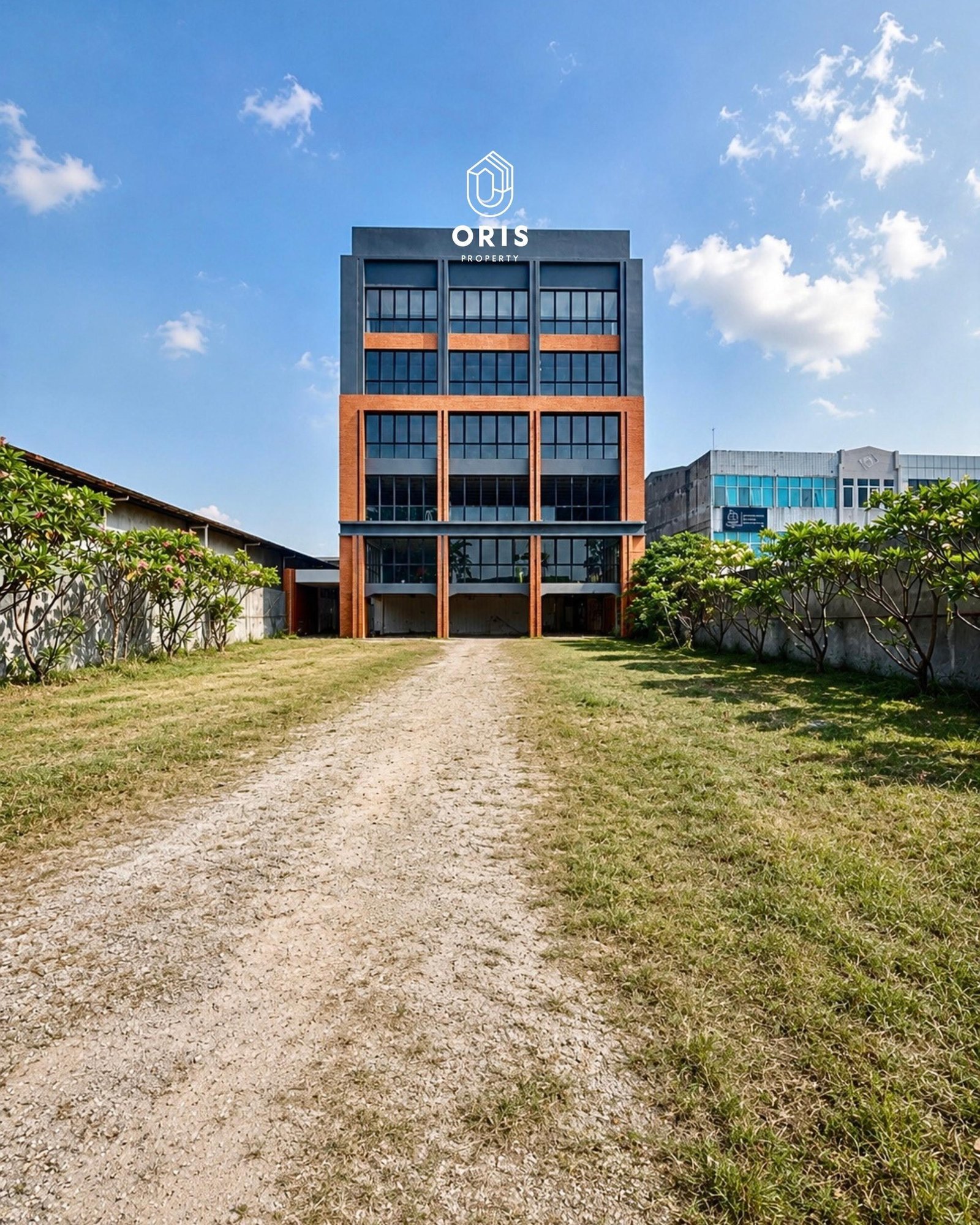 Brand New Office Building, Parkir Luas - foto 2