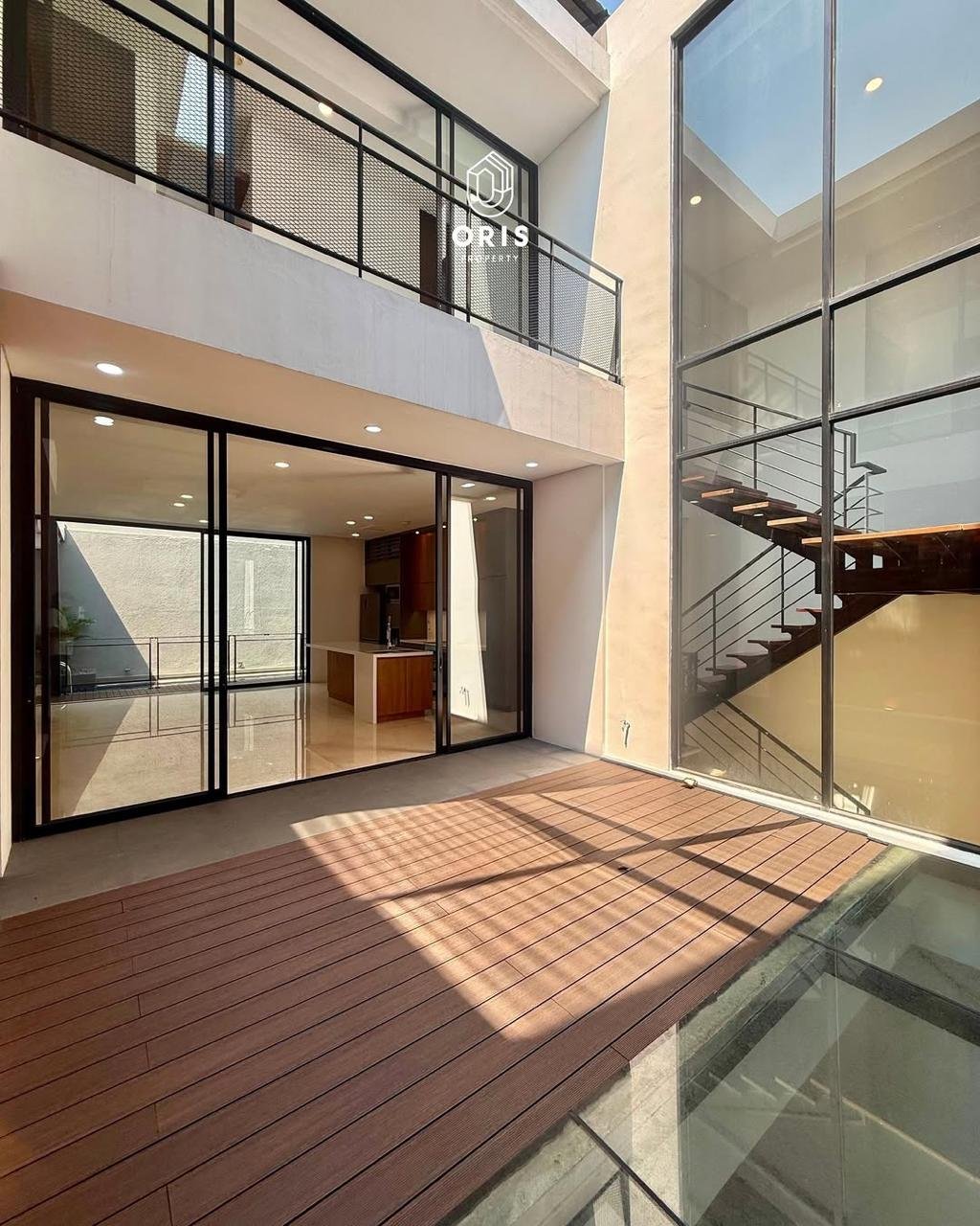 Luxury Modern Exclusive Area, Unfurnished - foto 6