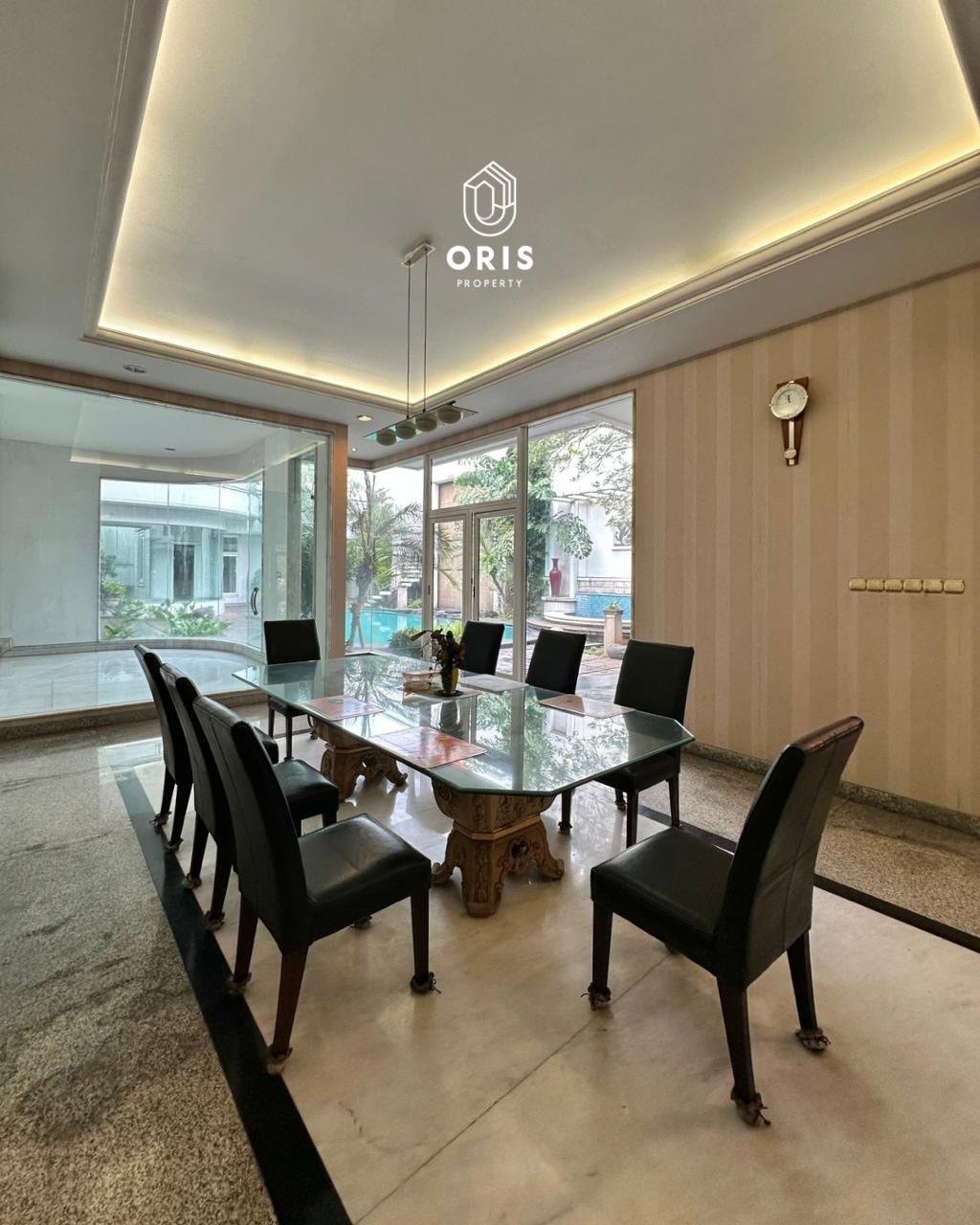 Luxurious Modern Row Jalan Lebar di Bukit Cinere Indah - foto 6