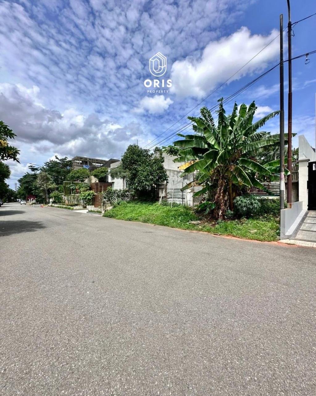 Premium Area, Lingkungan Elit, Row Jalan Lebar - foto 3