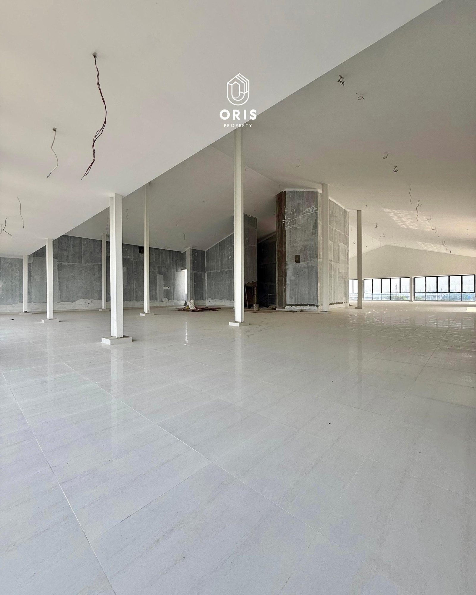 Brand New Office Building, Parkir Luas - foto 10