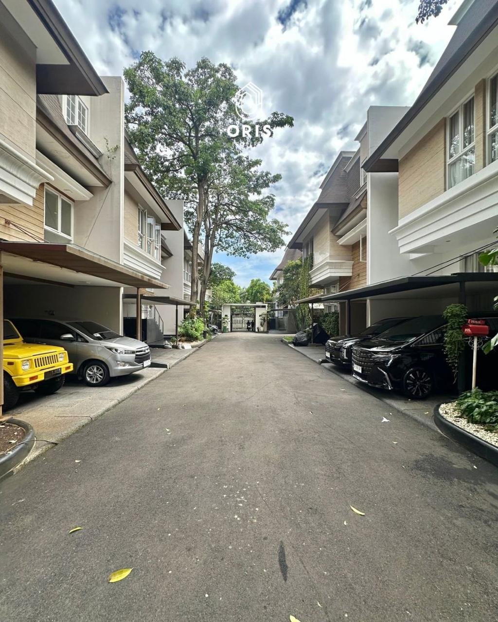 Modern Tropical Townhouse Siap Huni - foto 10