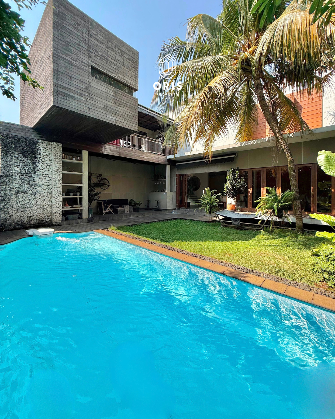 Industrial Resort Design, Hadap Selatan di Ciputat - Pamulang - foto utama