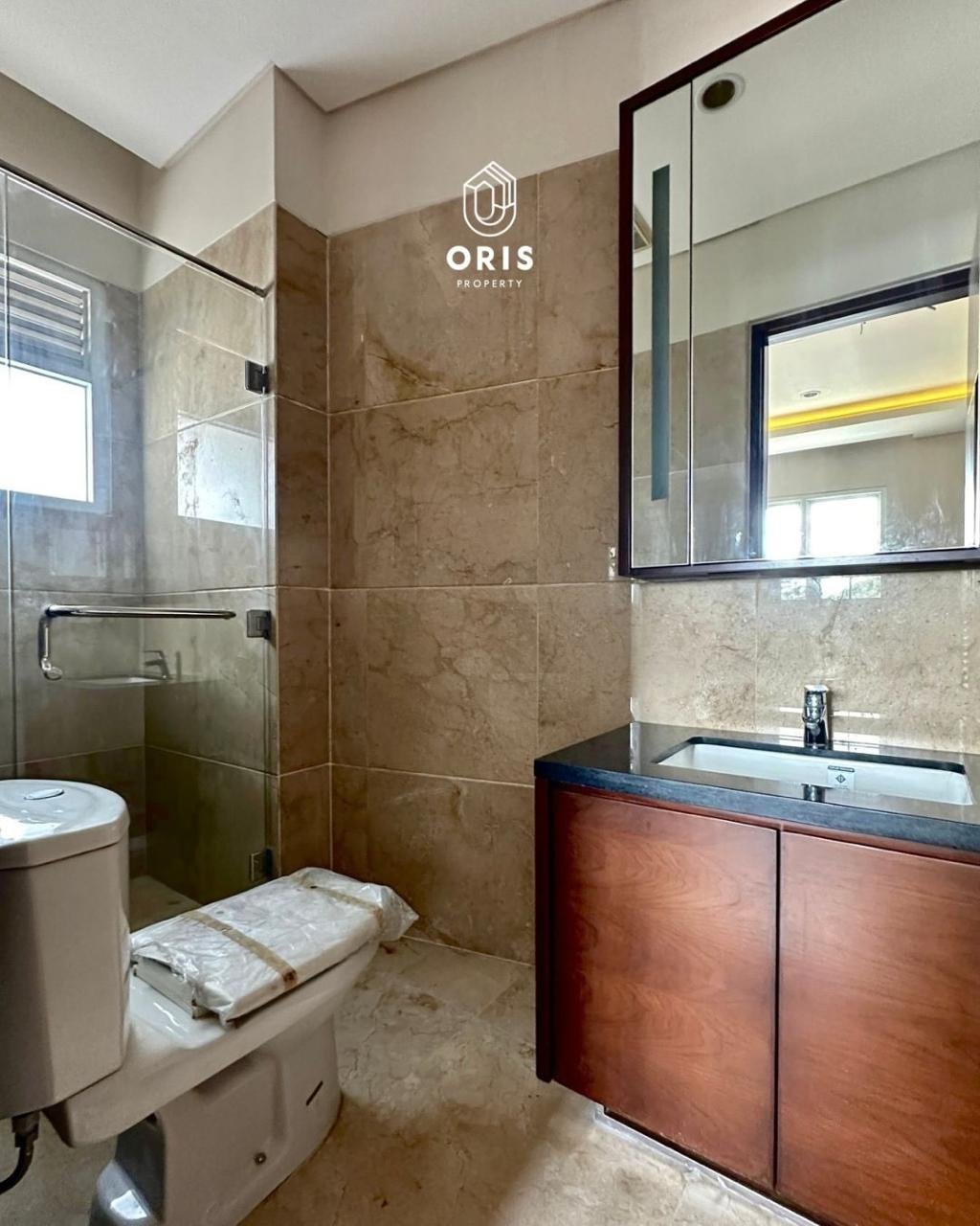 Modern Tropical Townhouse Siap Huni - foto 9