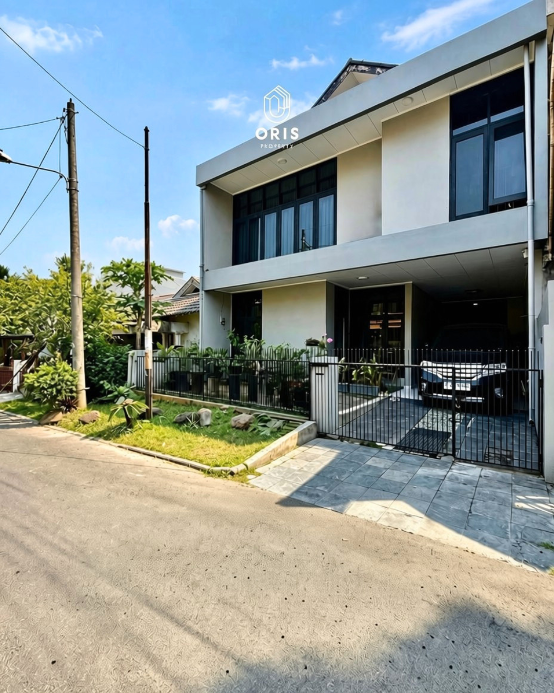 Newly Renovated Row Jalan Lebar - Bintaro Sektor 2 - foto utama