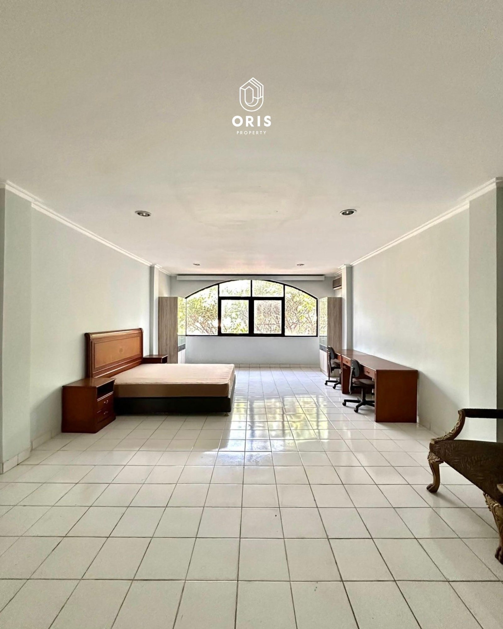 Ruko 5 Gandeng + Tanah, Lokasi Strategis - foto 5
