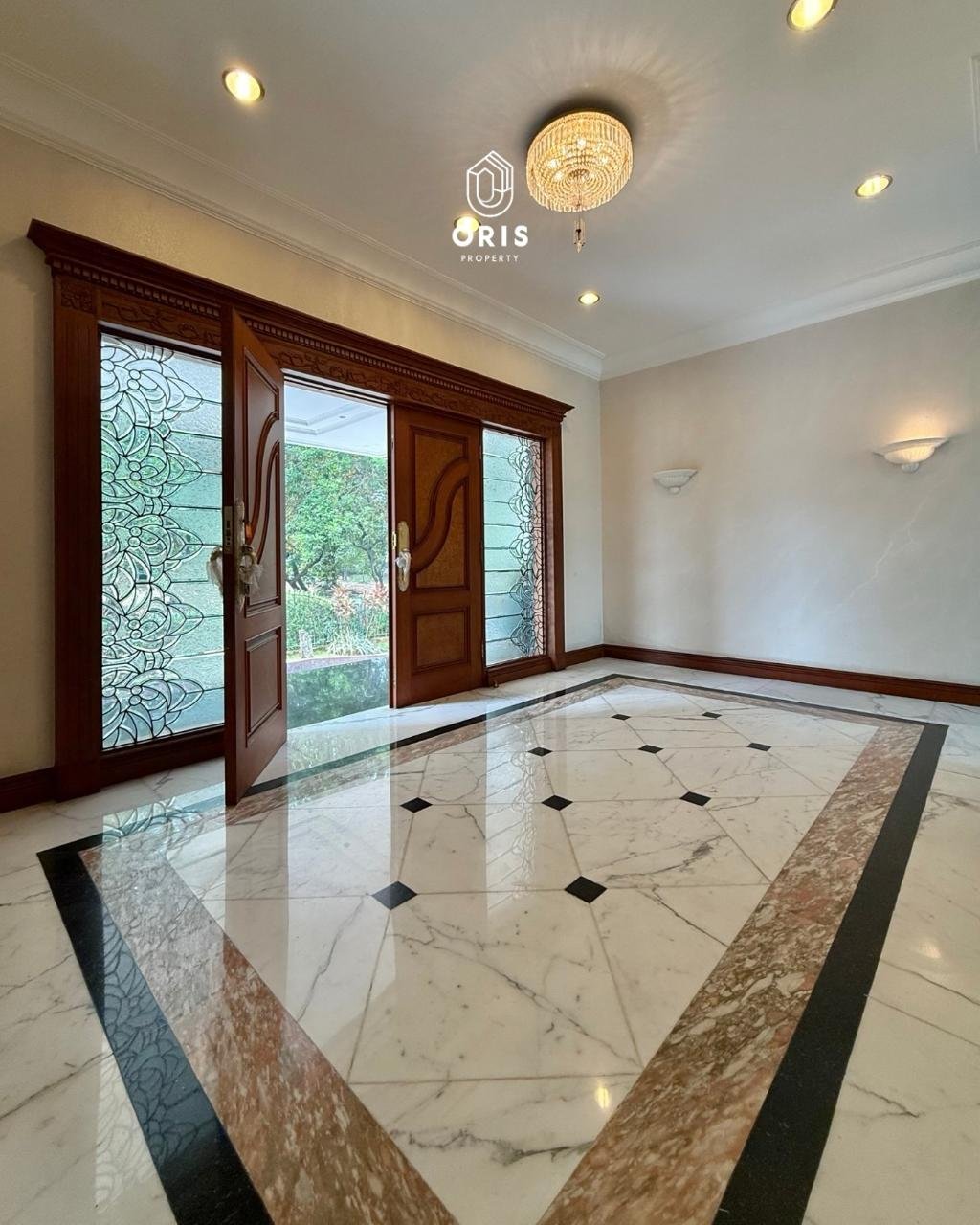 Luxury Semi Furnished di Bukit Golf Pondok Indah - foto 3