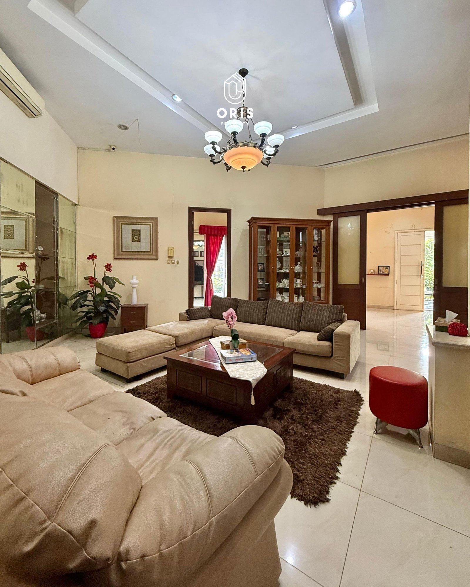 Dalam Komplek Siap Huni Semi Furnished - Kemang Pratama - foto 4