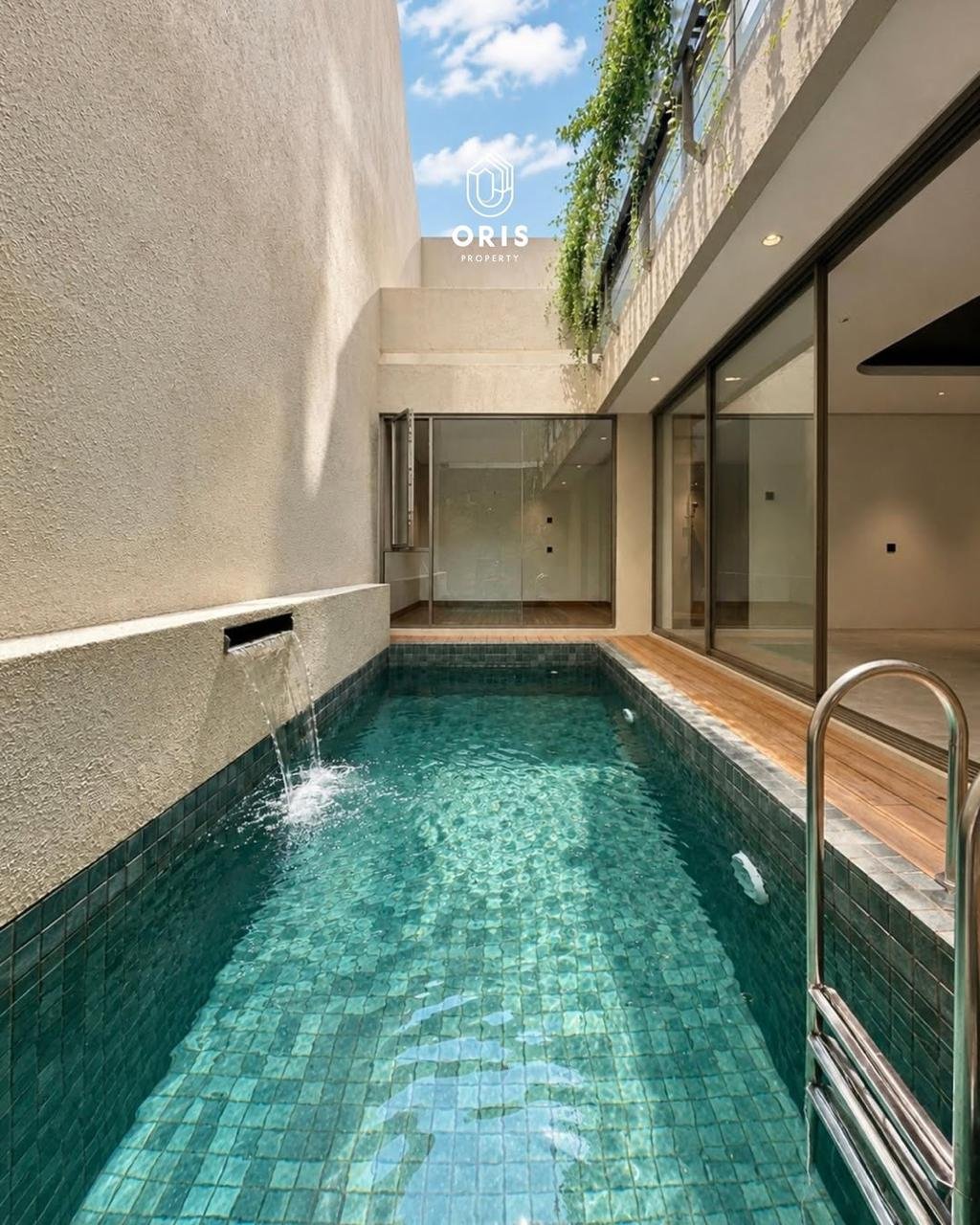 Modern Tropical Townhouse Siap Huni, Semi Furnished - foto 2