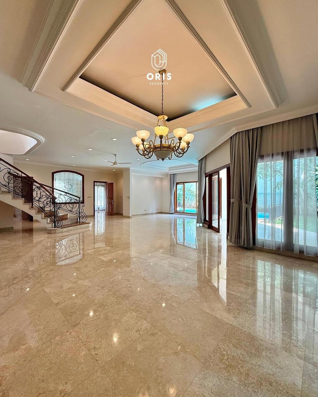 Siap Huni Prime Area Unfurnished - foto 2