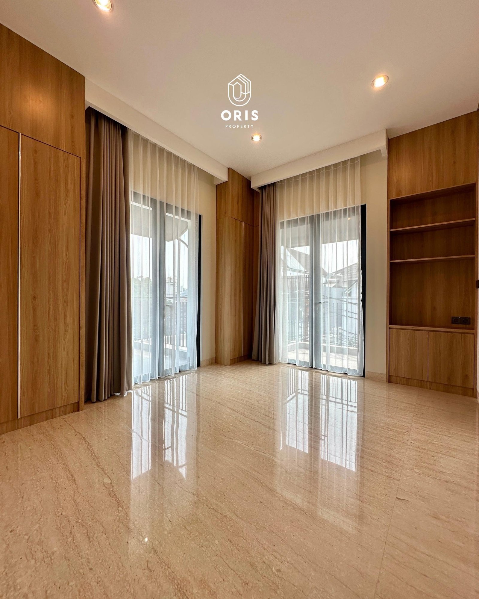 Brand New Siap Huni Semi Furnished, Hadap Utara - foto 8