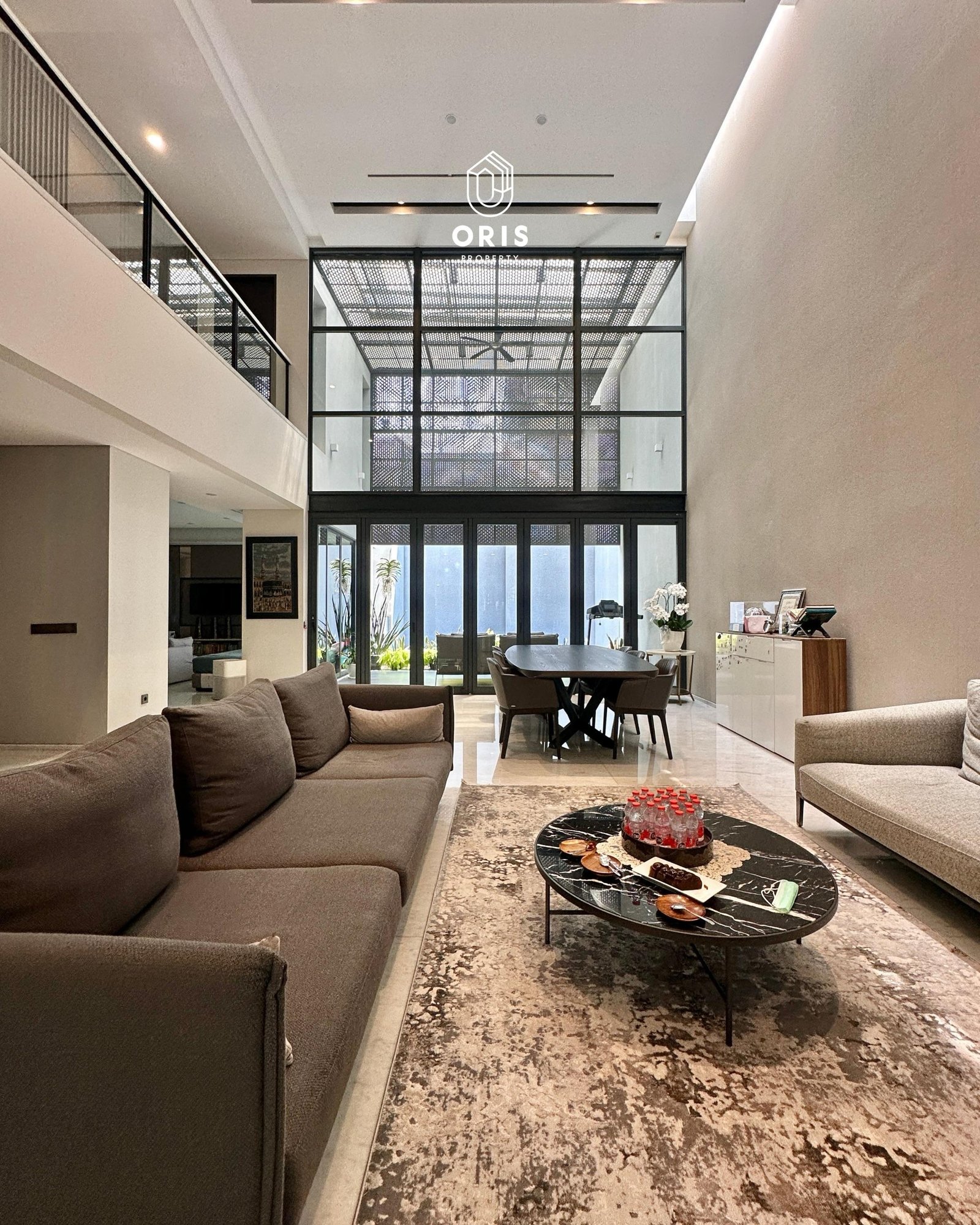 Luxury Modern 3 Lantai + Basement & Rooftop di Selong - foto 2