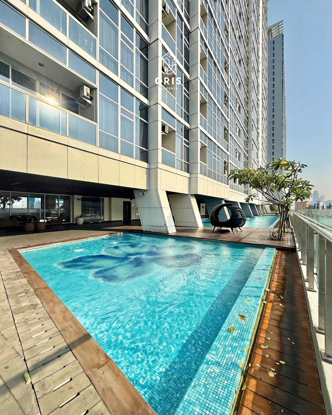 Menteng Park 2 BR Fully Furnished, Private Lift - foto utama