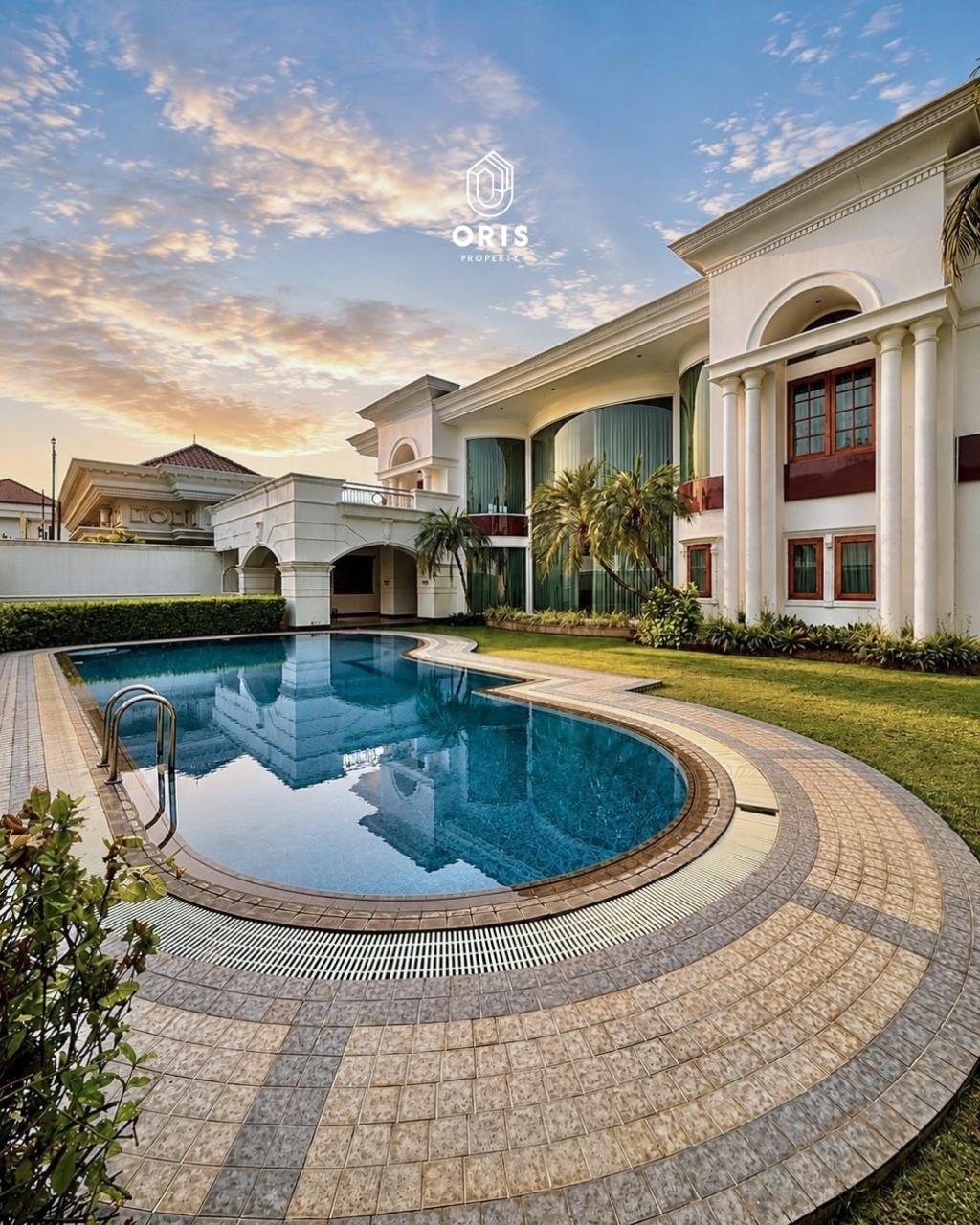 Luxury Semi Furnished di Bukit Golf Pondok Indah - foto 2