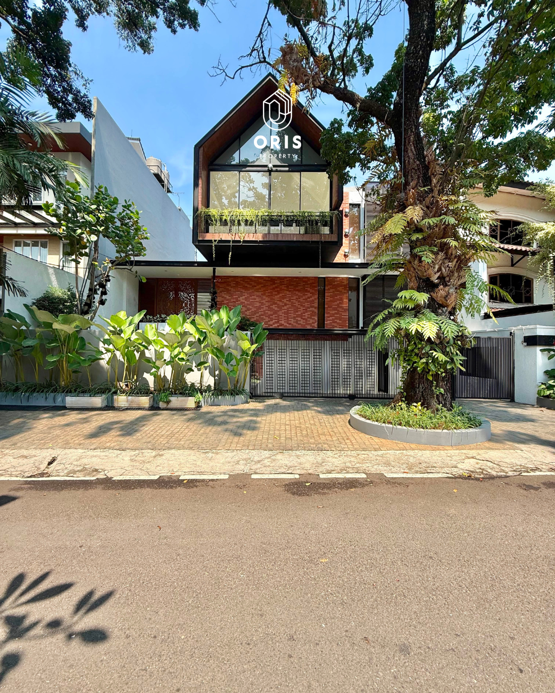 Luxury Modern Exclusive Area, Unfurnished - foto utama