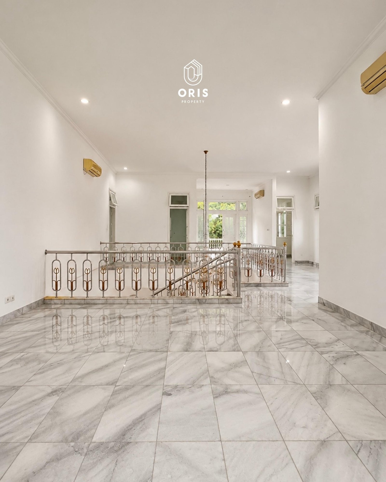 Modern Classic Siap Huni Exclusive Area, Row Jalan Lebar - foto 8